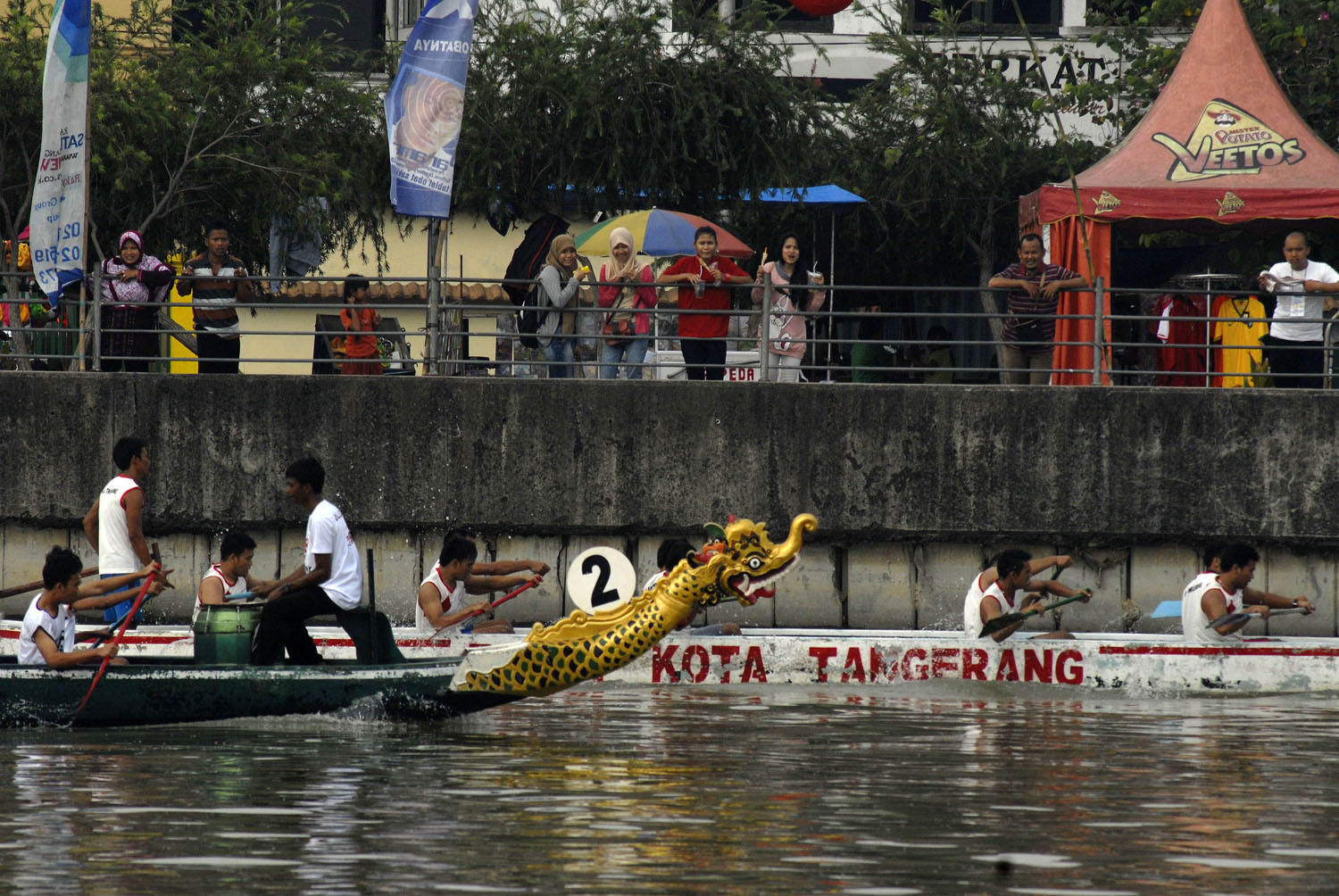 eky-bit-lomba perahu naga 1.JPG